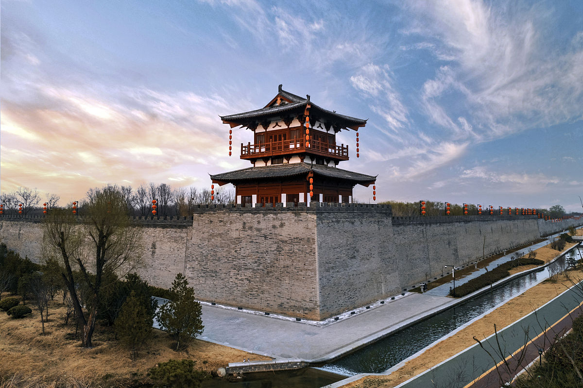 《长安三万里》历史争议：洛阳市隋唐史学会要求致歉引发舆论分歧