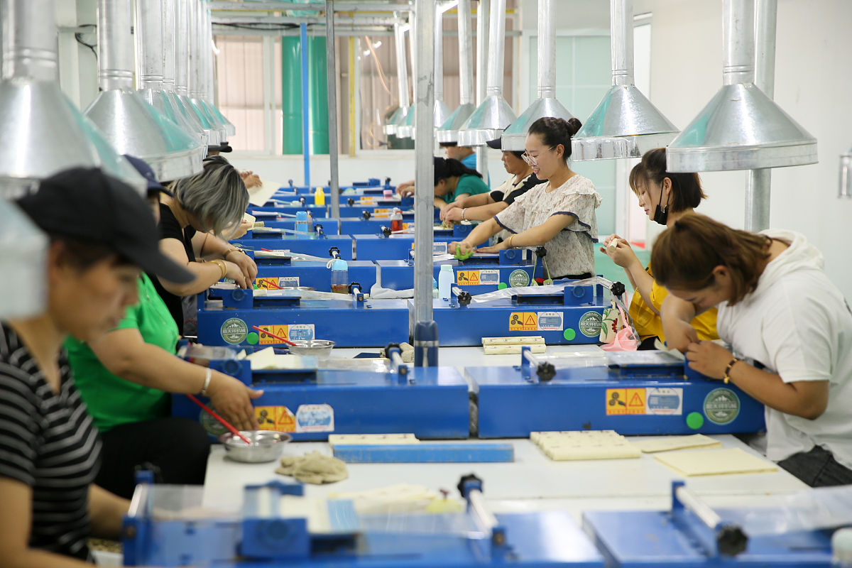 纺织类学生面试纺织品销售优势：专业知识、市场洞察、沟通能力