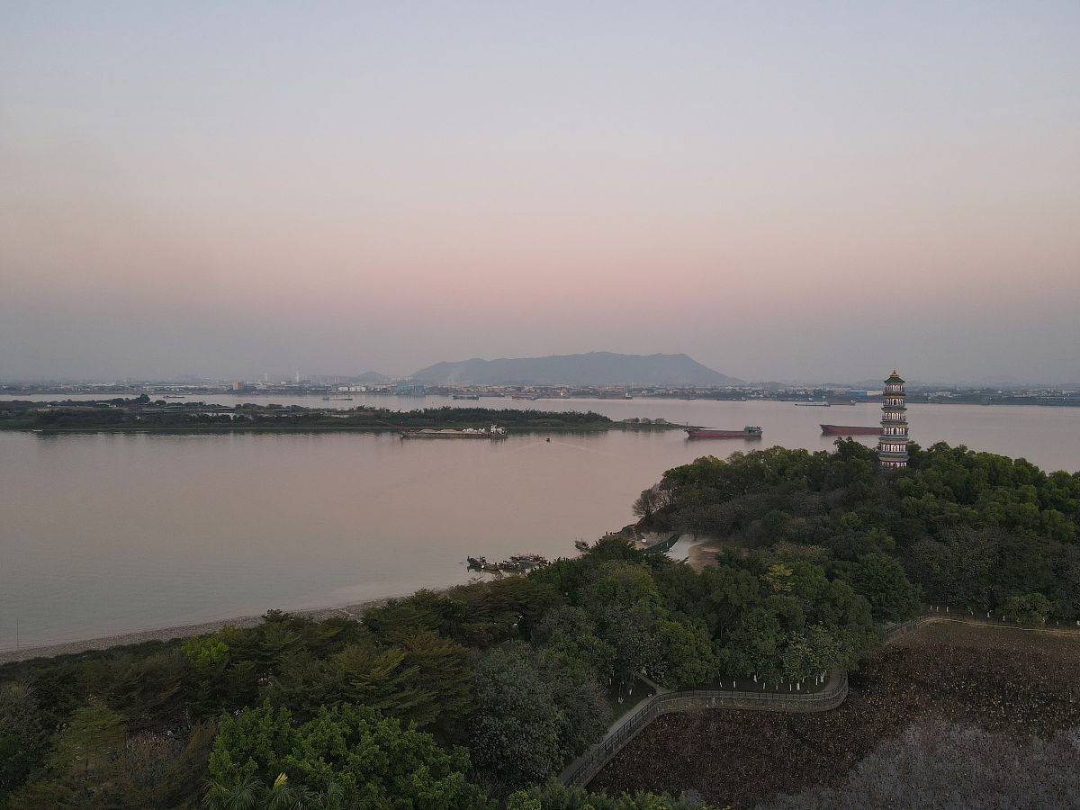 贵港职业教育中心2021年招生条件：入学要求及专业特色