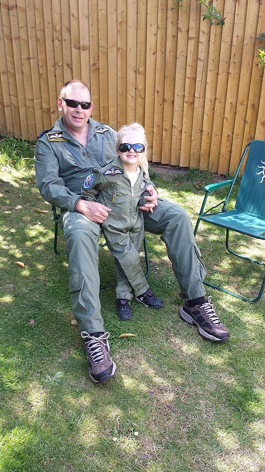 林汐的日常：LINE群聊模拟