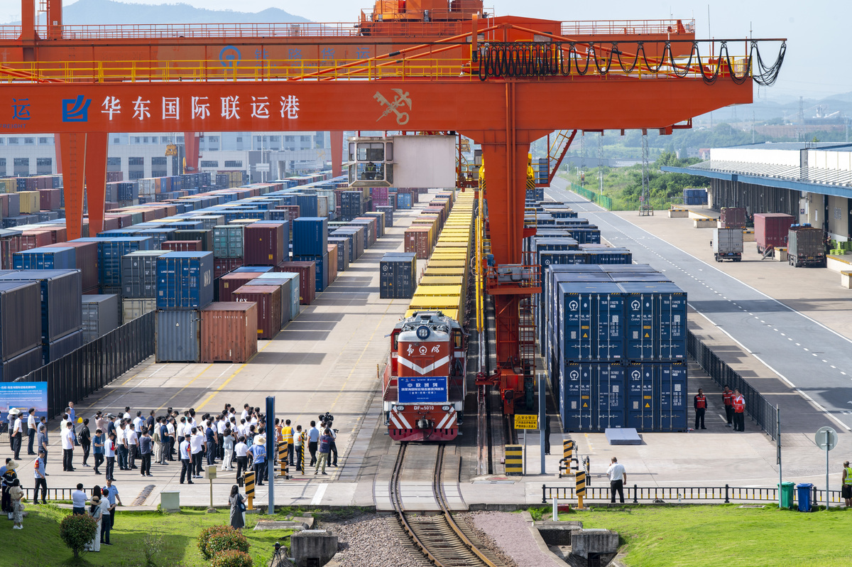 铁路集装箱多式联运发展策略：效率提升、国际合作与人才培养