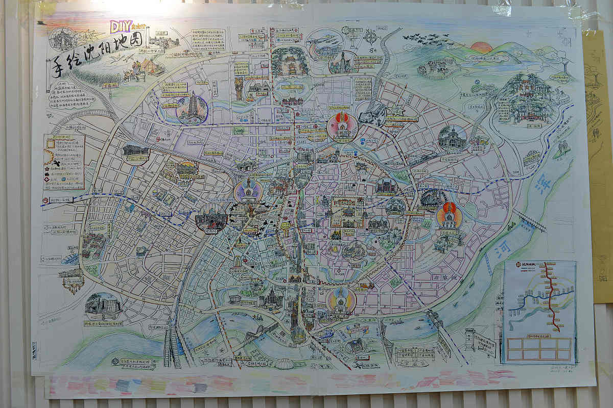 2016年11月18日,辽宁省沈阳市,马良手绘的沈阳地图上画出了沈阳标志性