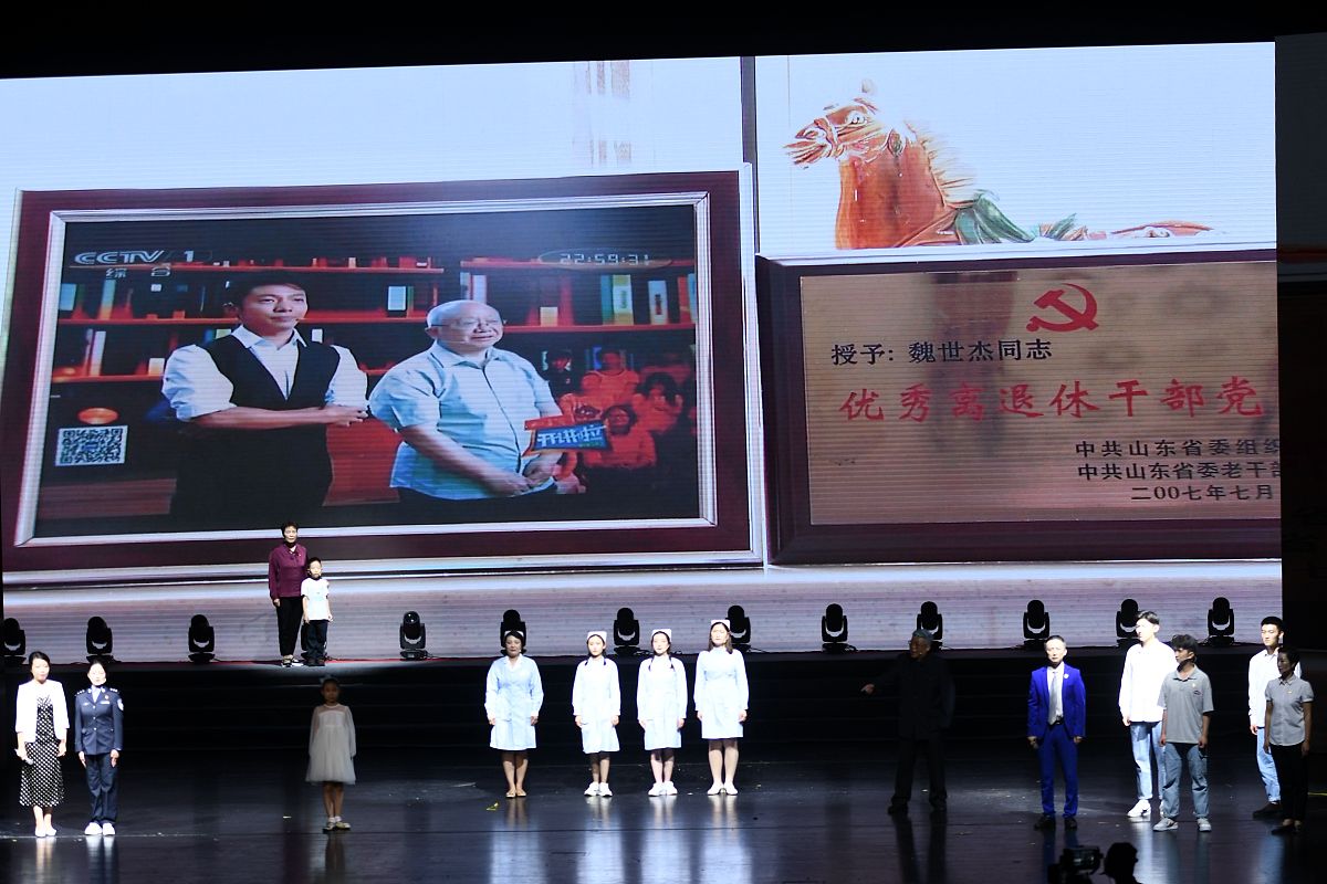 贴近生活, 引领未来: 新时期党建电视节目策划与传播策略