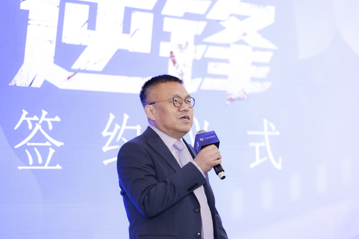 不放弃坚持不懈地追寻自己的梦想关于张颂文的文章1000字