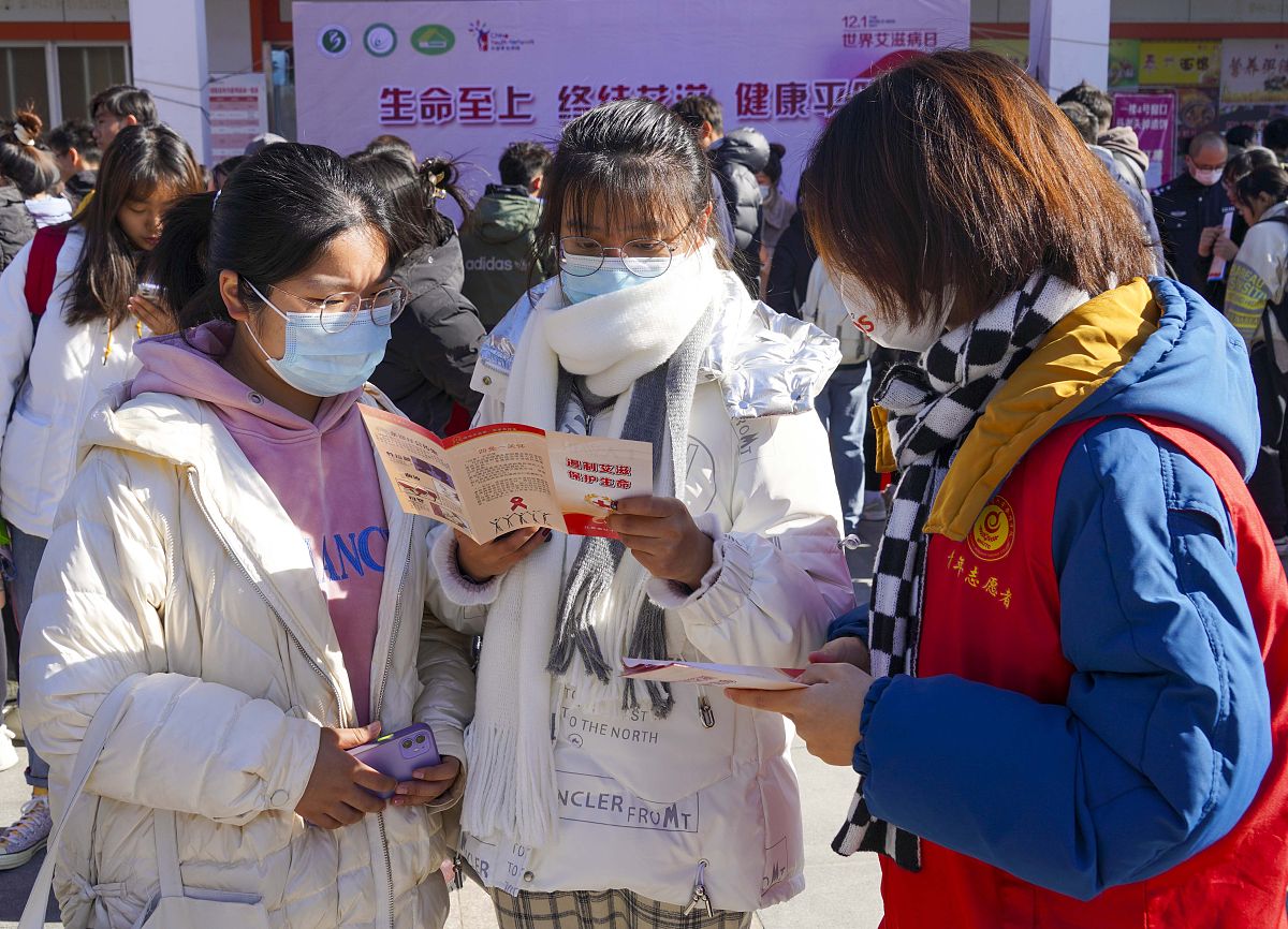 大学生进行艾滋病普筛公益活动的难点