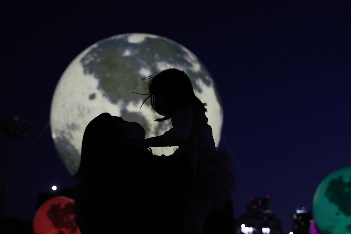 文学阅读中的批判性思维：解读、评价与深层理解