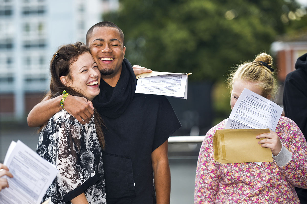保定市理工中等专业学校开设大专课程吗？