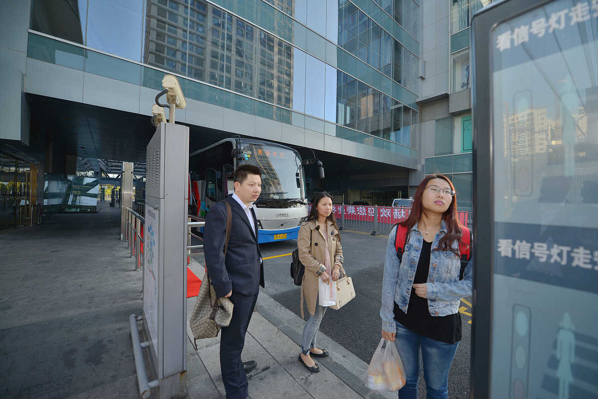 沈阳医学院地址在哪里？怎么去学校？怎么坐车