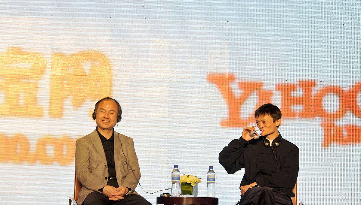 2010年5月10日,杭州,淘宝网成立7周年之际,阿里巴巴首席执行官马云和