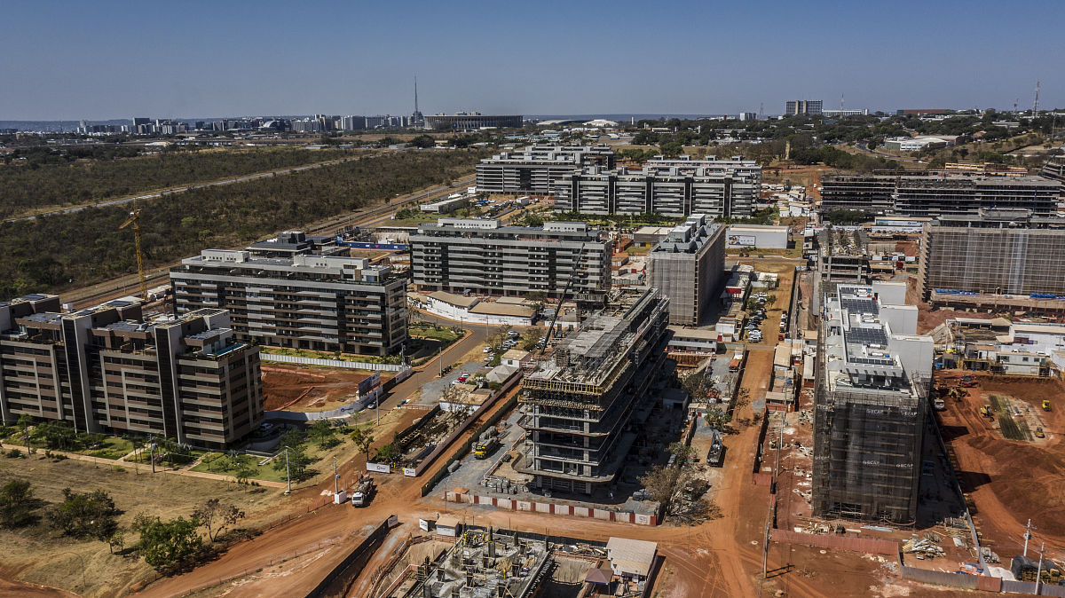 下周我希望能在印第安纳州特雷霍特的7块土地上达成交易。我有一个积极的卖家希望低价出售我希望投资回报率能达到351。这可以和目前大多数加密货币企业相媲美。