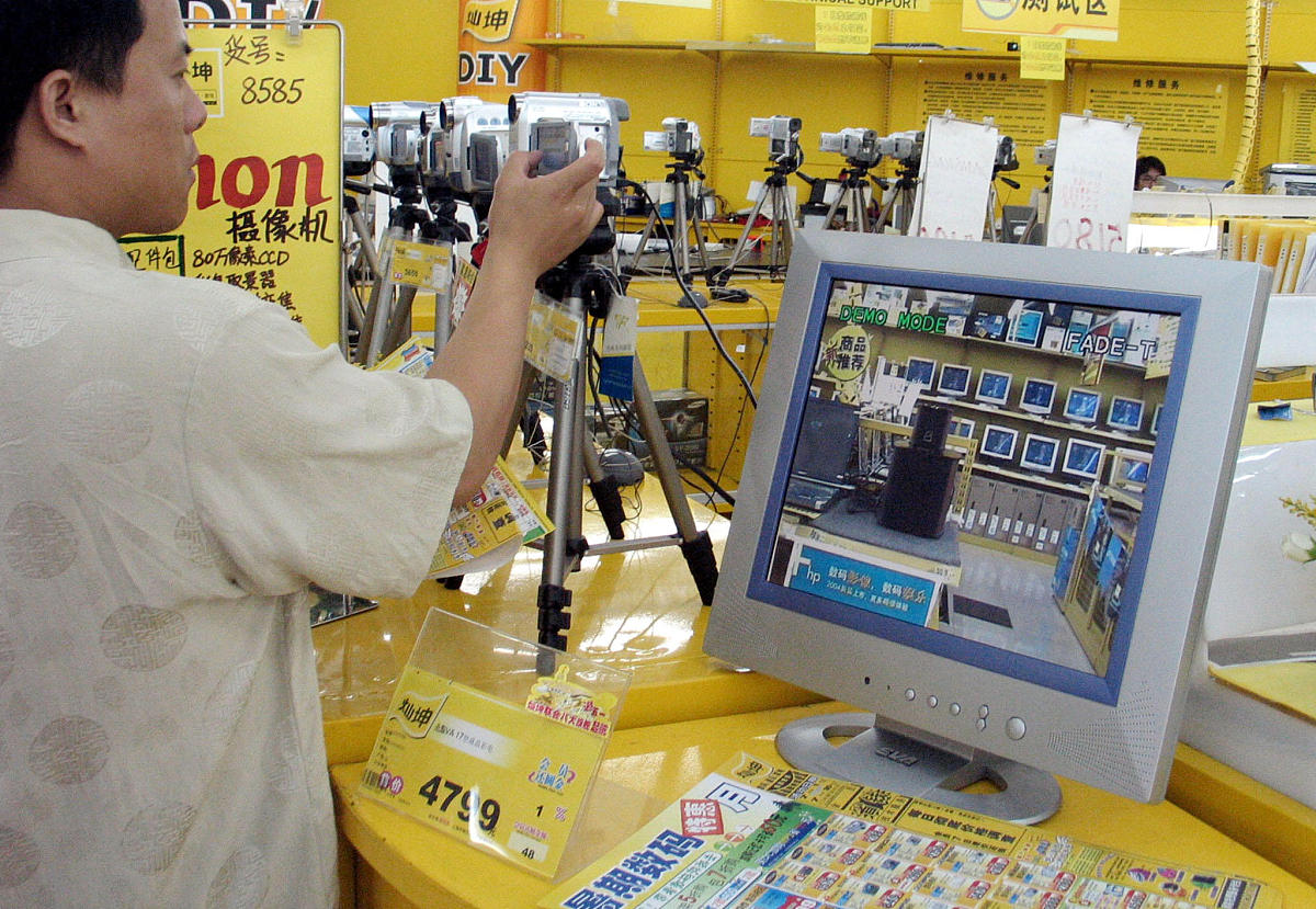 在洗衣店应用基于plc的智能衣柜该衣柜控制系统集通过扫描二维码得知衣物所在衣柜、温湿度监控、杀菌消毒、除湿、增湿、照明、检测衣柜内部烟雾浓度并报警以及通过触摸屏控制衣柜已完成温湿度模块杀菌消毒模块触摸屏模块照明模块中期检查中其余部分待完成的任务怎么写