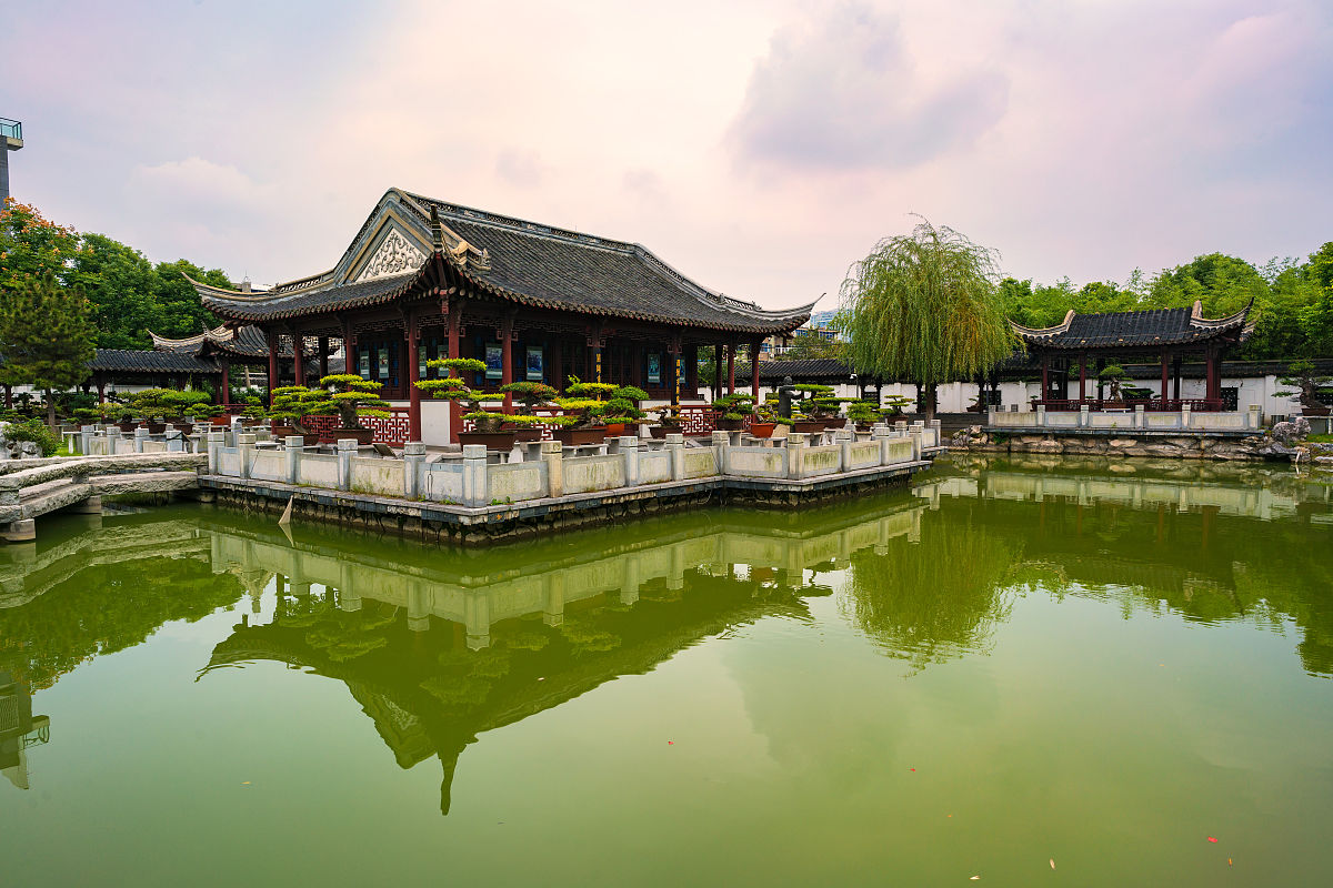 泰州市凤凰艺术学校2022年招生简章-招生条件/专业/人数