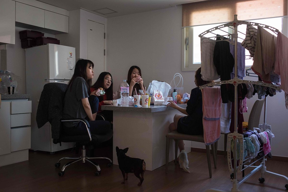 初中毕业读兰州高铁学校怎么报名？