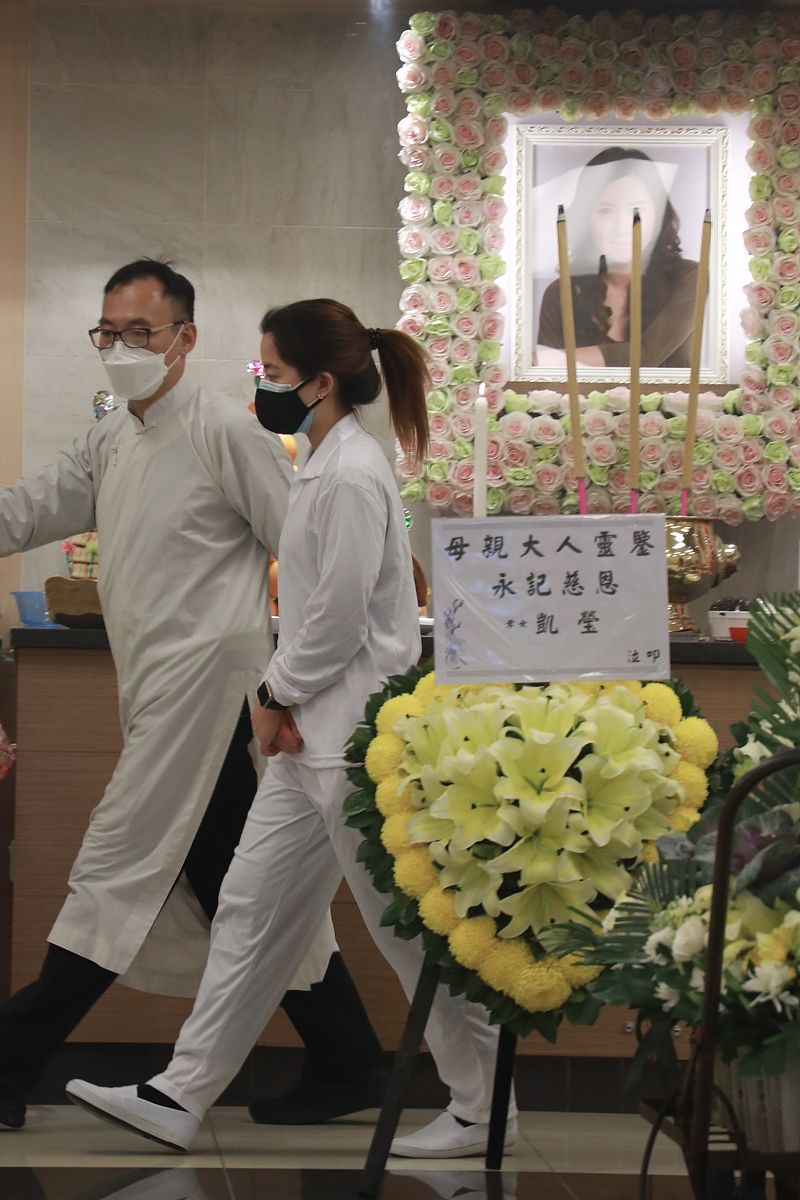 2022年3月25日香港讯,祝文君上月28日因肺癌逝世终年55岁.今天(25日)