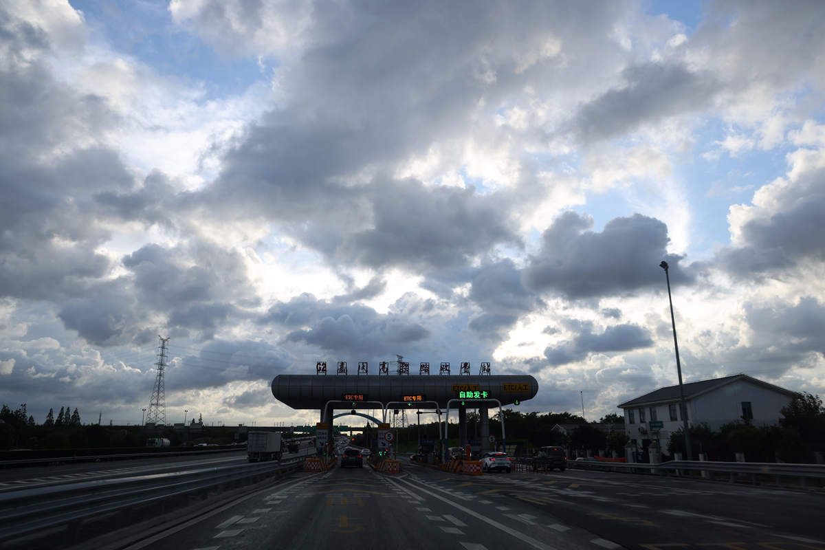 服务区回答加拓展。