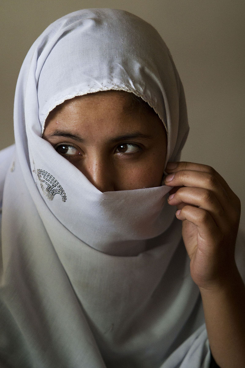 优秀干部奖学金申请书 - 担任班长、加入学院组织部、负责党务旗帜系统