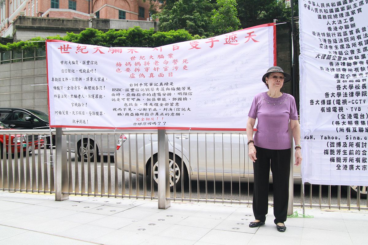 重庆知行卫生学校弘扬雷锋精神活动
