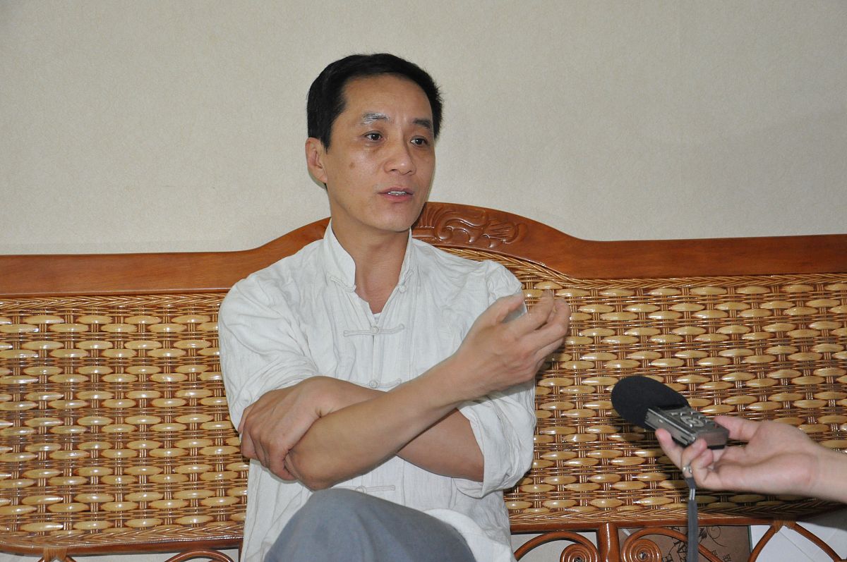 2014年6月5日,山东济南,电视剧《老农民》举行记者探班.