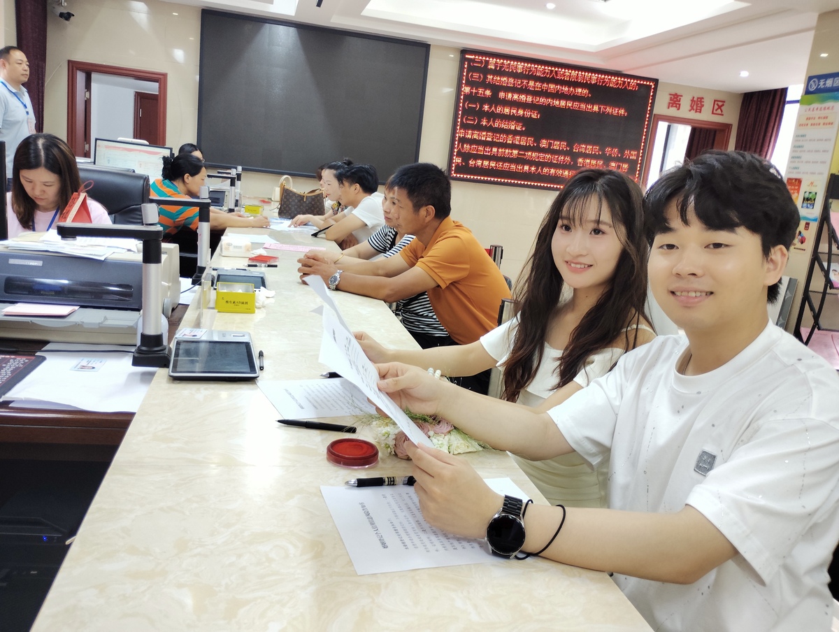 高校学生工作如何开展？辅导员、学院、学校多措并举助力学生成长