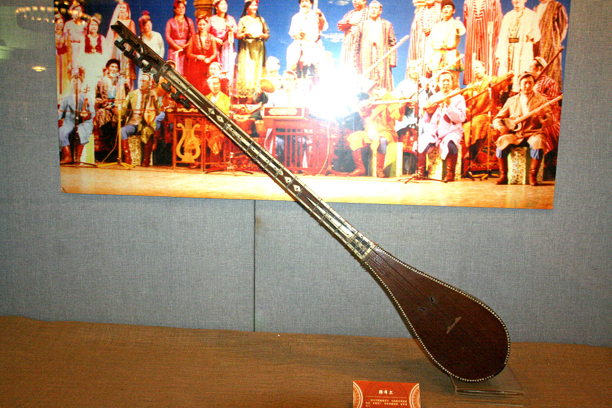 对歌唱的四要素和歌唱的标准的理解