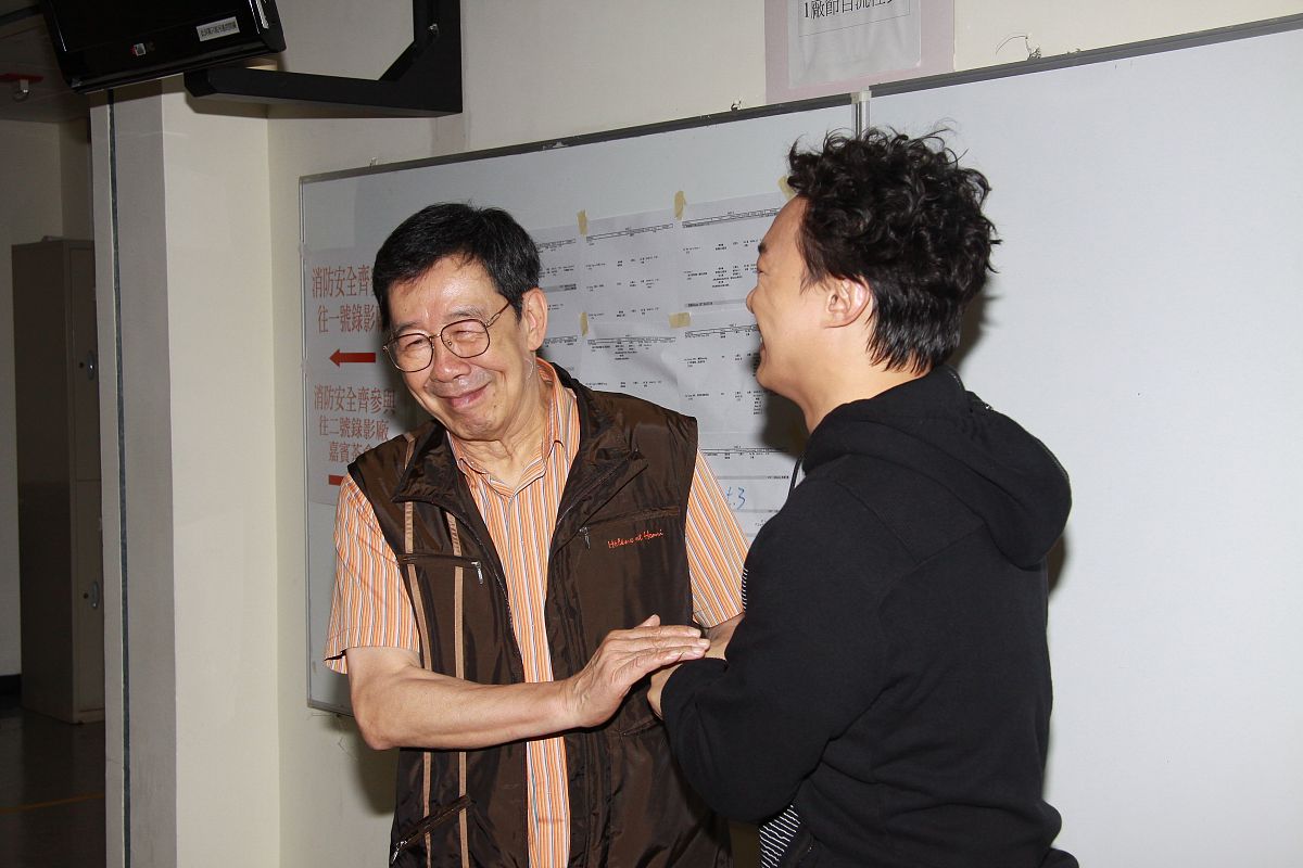 2009年10月23日,香港,《消防安全齐参与》录像.陈奕迅 胡枫+++_+++消