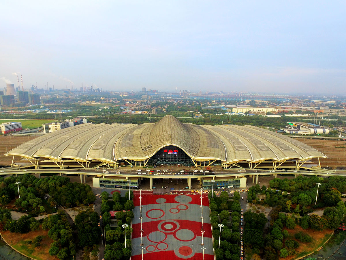 武汉中专学什么专业好？2023年高铁/轨道交通/城市规划推荐