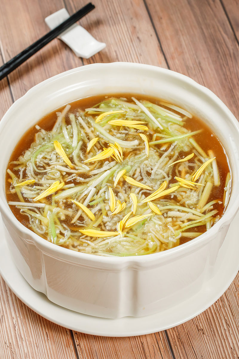 黄花菜煲汤功效与作用