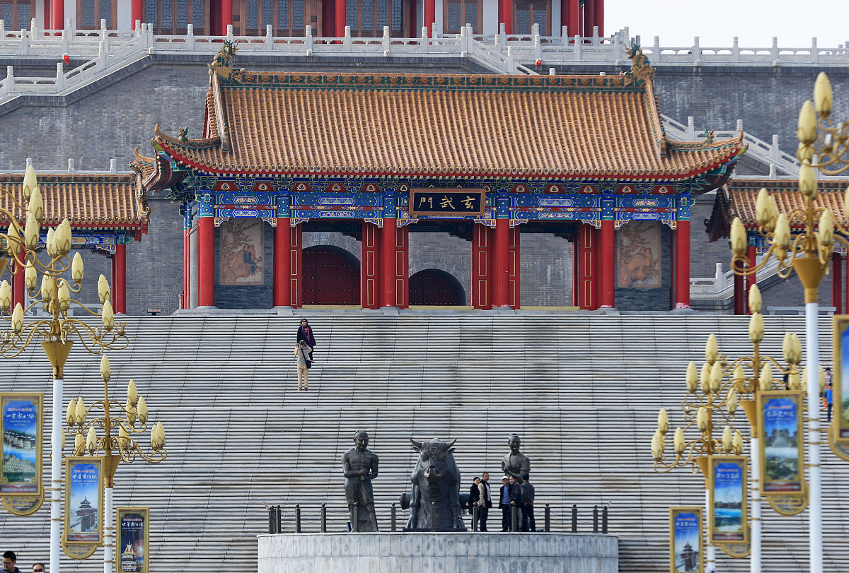 杨雪萍：回族大三学生自我介绍