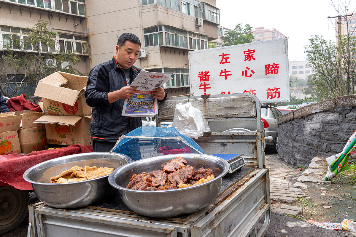 在乡镇开了一个卤肉店经营道口烧鸡麻椒鸡和卤牛肉经营业绩一般请想些办法
