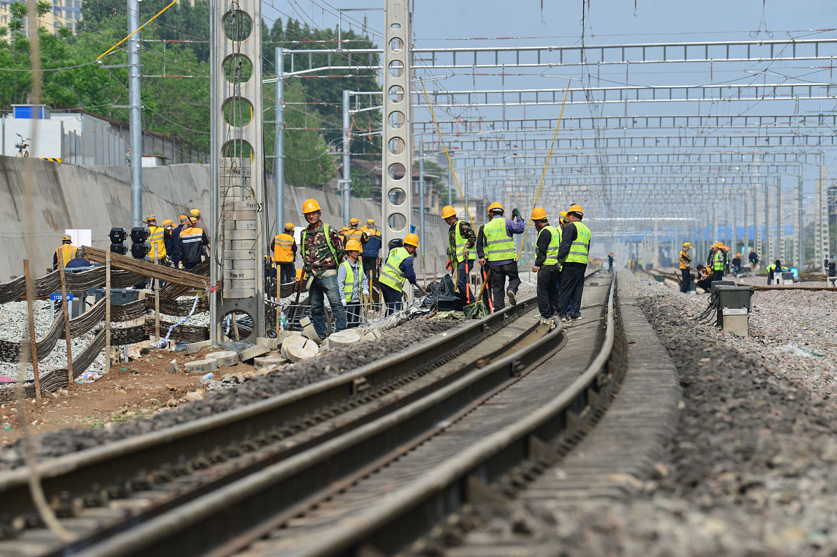 陕西省哪所学校开设了铁路相关专业？