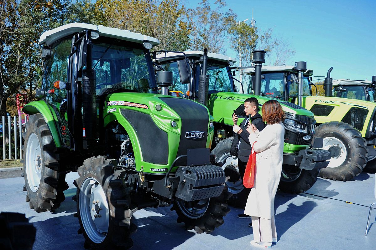 请总结一下现阶段中国农机企业的现状