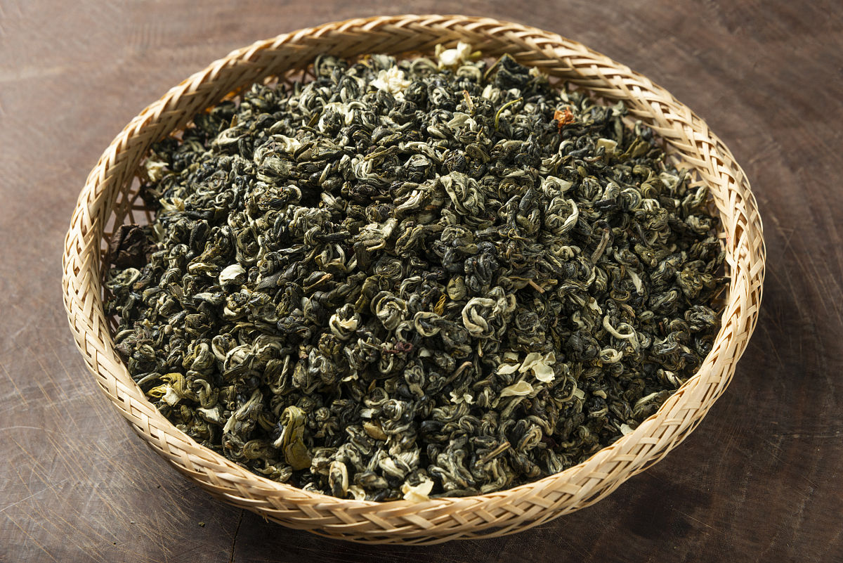 请帮我写1篇600字的博客文章主题是：茉莉花茶的功效