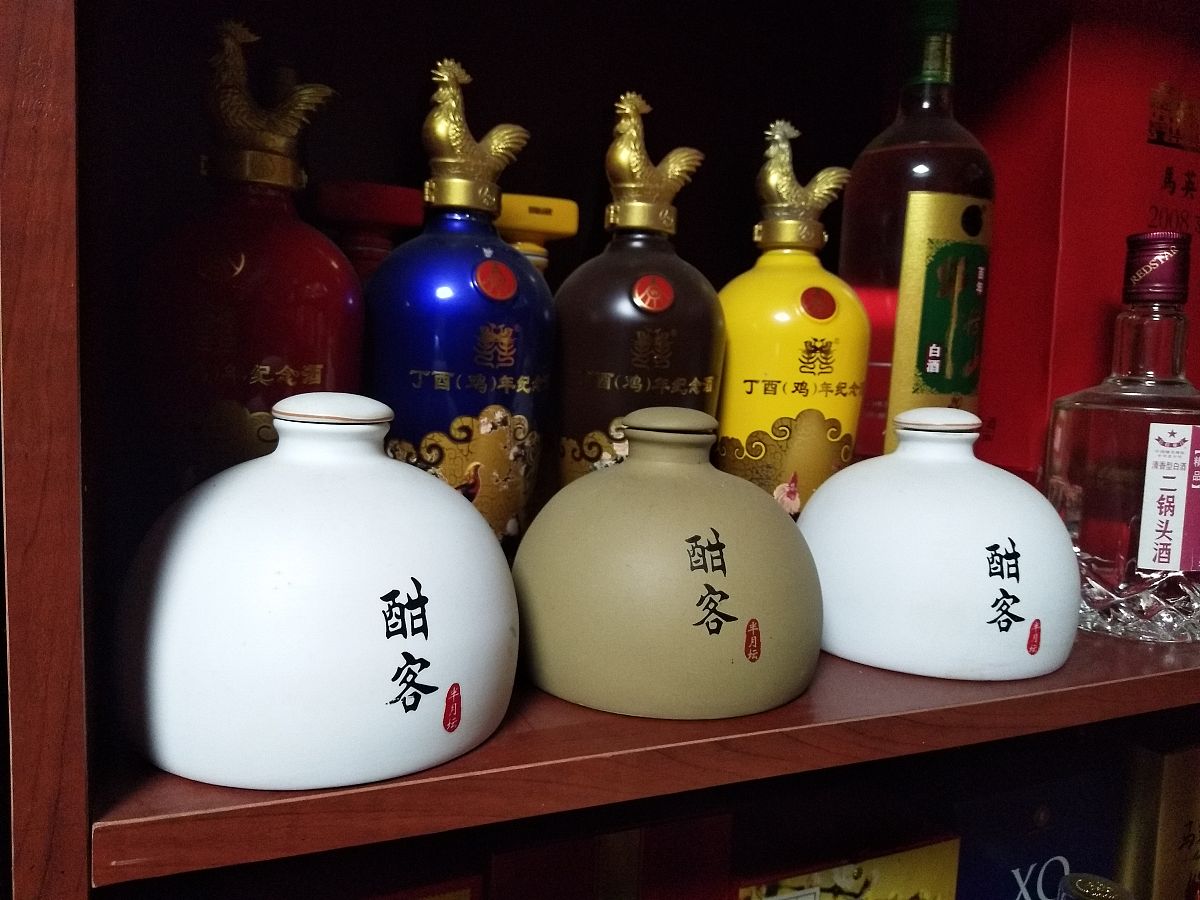 酒瓶的用途和应用 - 常见使用场景及价值