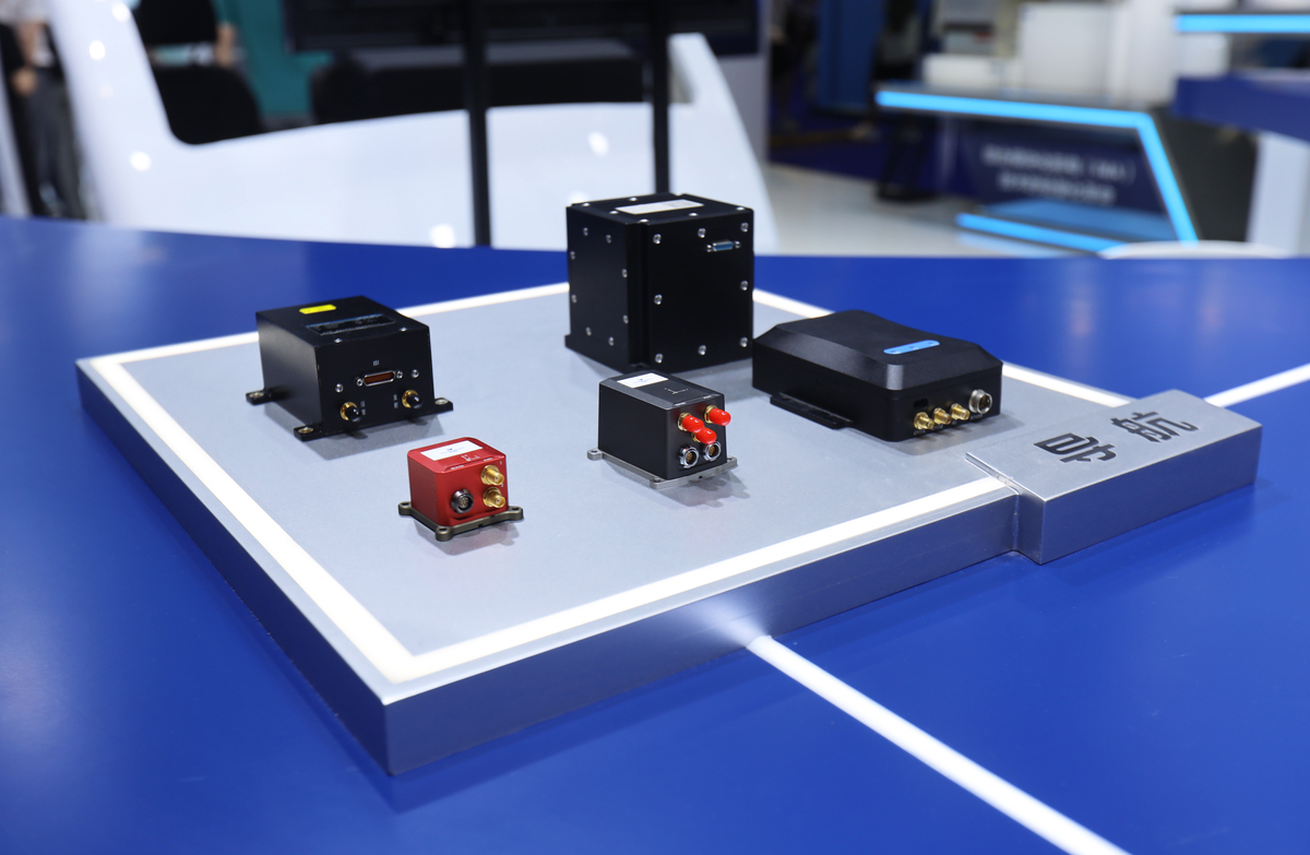 AGV工作原理1000字