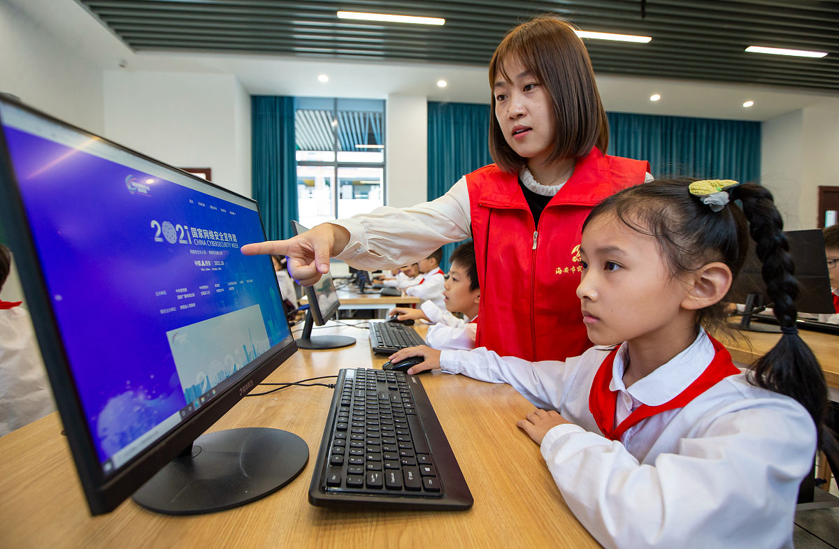 红色文化传承志愿者管理：组织和管理志愿者团队的指南