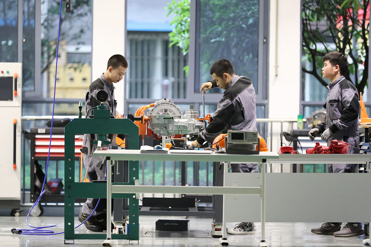 重庆市立信职业教育中心楼宇智能化设备安装与运行专业就业方向分析