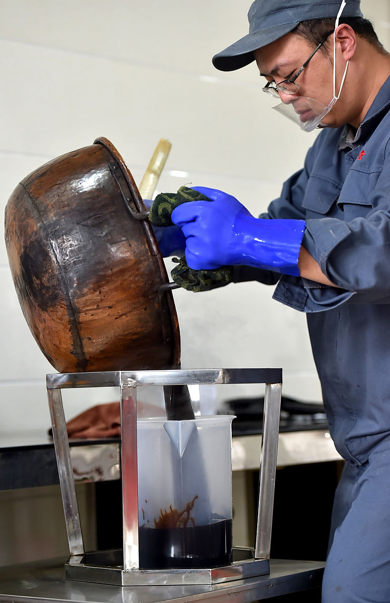 用工业冰醋酸清洗不锈钢水壶水垢？安全吗？