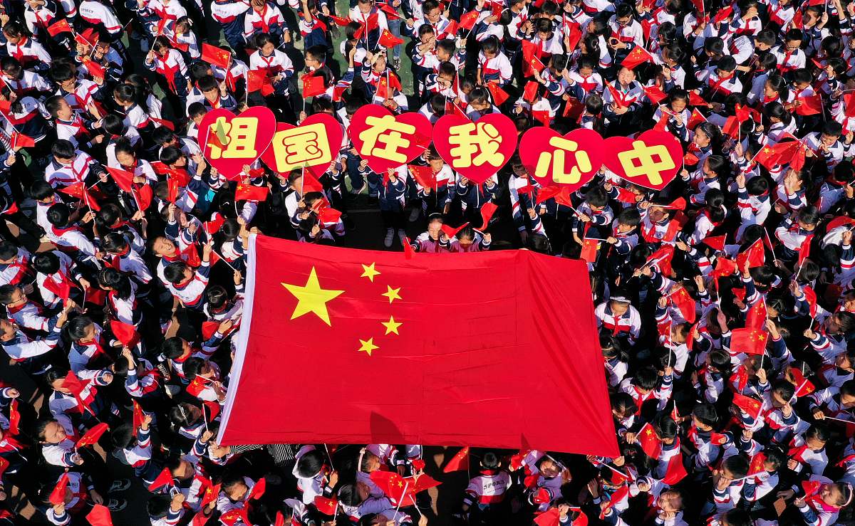 当代大学生针对爱国主义的意见和看法 2000字