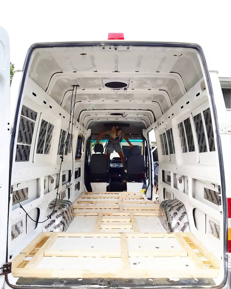 纸上的魔法使几个可攻略