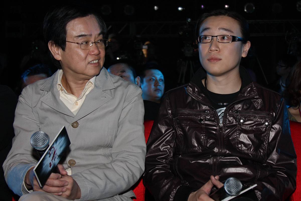 2010年4月6日,北京,电影《叶问2》举行官网启动新闻发布会.黄百鸣+++_