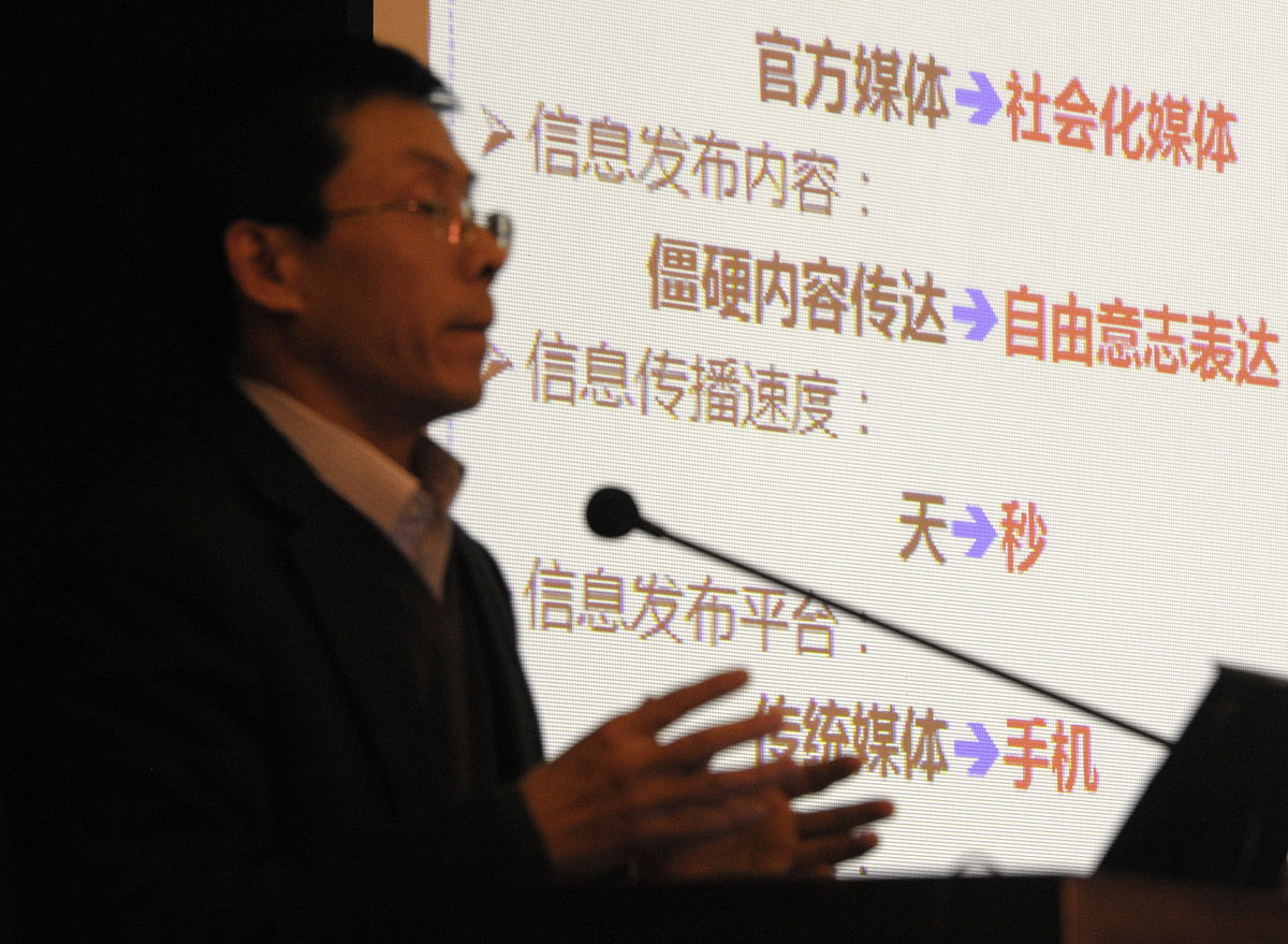 赞美徐伟康的文章1000字