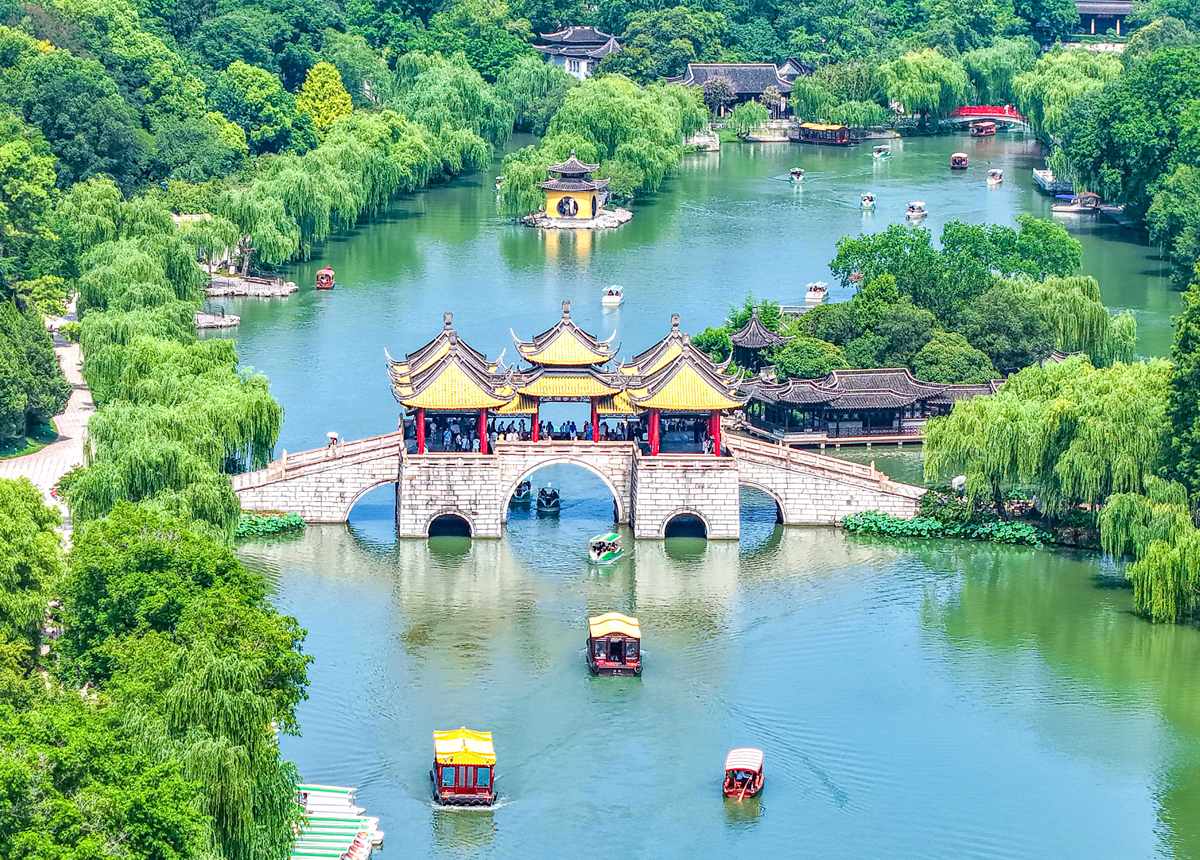 杭州旅游景点推荐：必去打卡地！