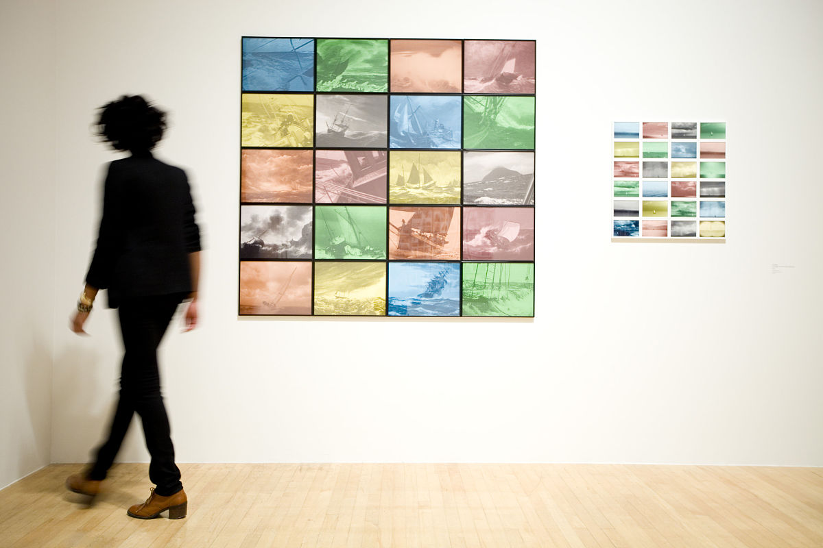 2011年3月18日消息,伦敦泰特美术馆近日展出了著名艺术大师苏珊·席勒