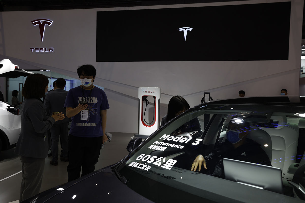 帮我写一份化妆品工厂在线QA工作总结