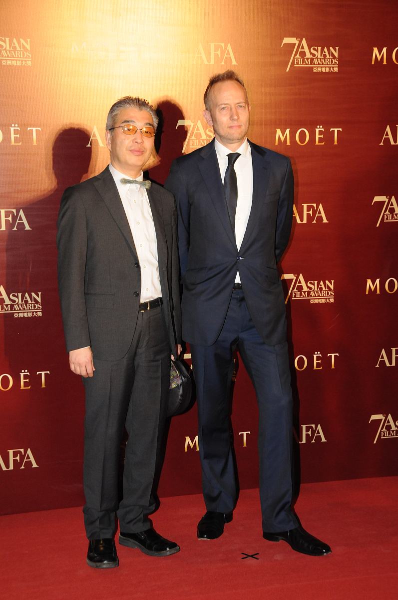 探索生命之岸：<河的第三条岸>深度赏析