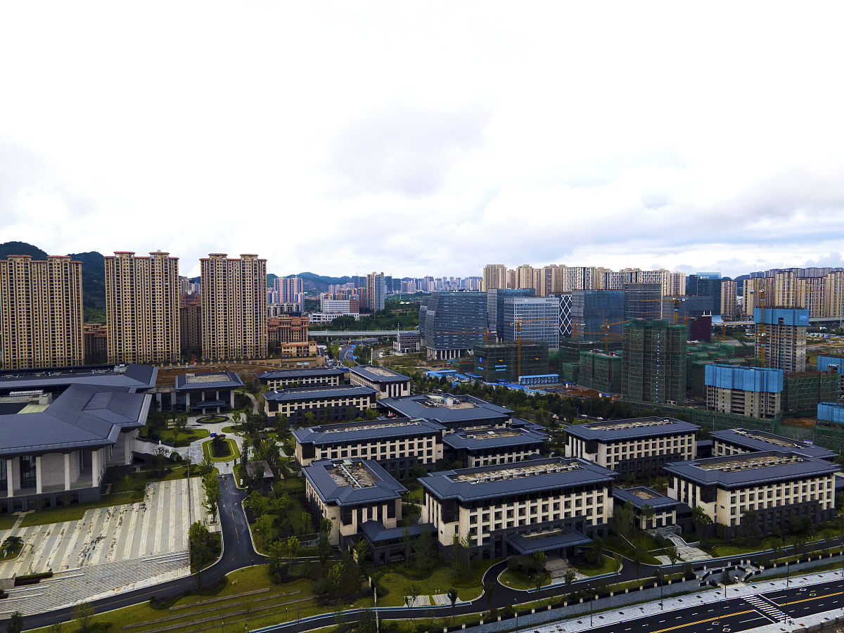 遵义轻轨学校竞争优势有哪些