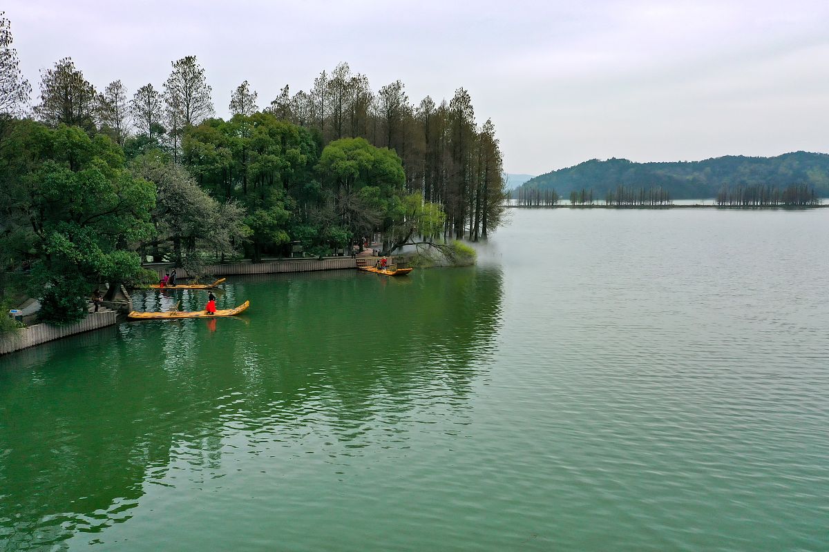 2021年3月3日,武汉东湖落雁景区景色旖旎.(如需下载使用,请务必署名: