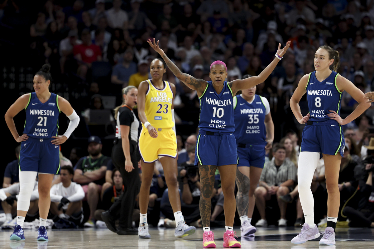 恩比德和约基奇谁得mvp可能性更大？