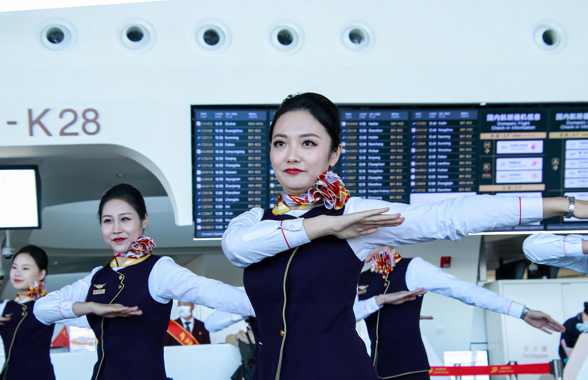 一年余和一年多一样吗帮我用210字详细描述