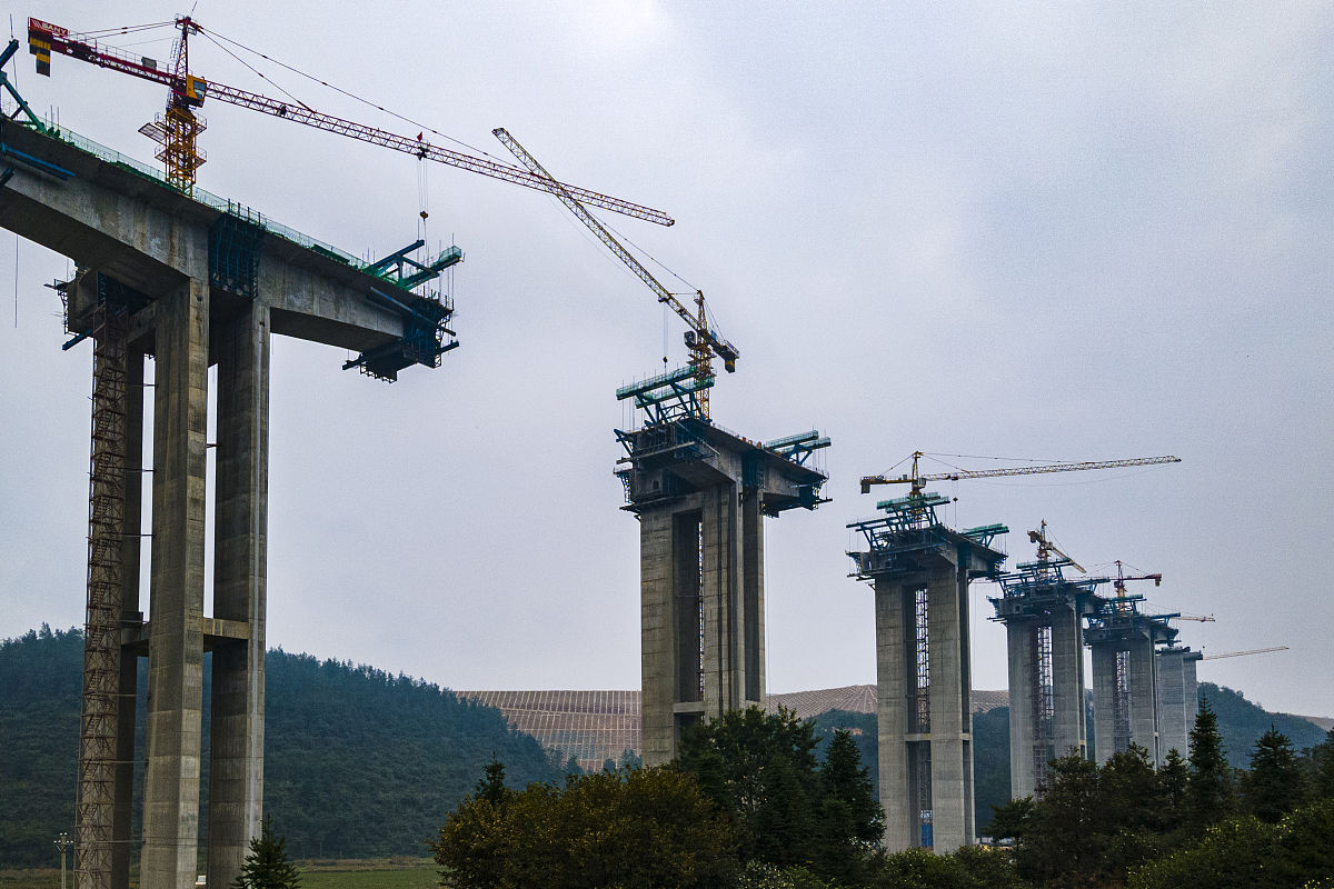 攀枝花建筑工程学校道路与桥梁工程施工专业就业方向 - 就业前景广阔